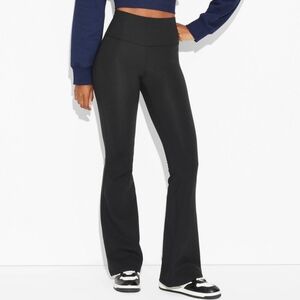 Wild Fable Black High-Waisted ButterBliss Flare Leggings - Size XL